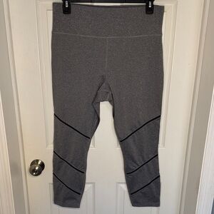 NWOT Spalding Gray Active Leggings with Black Stripes